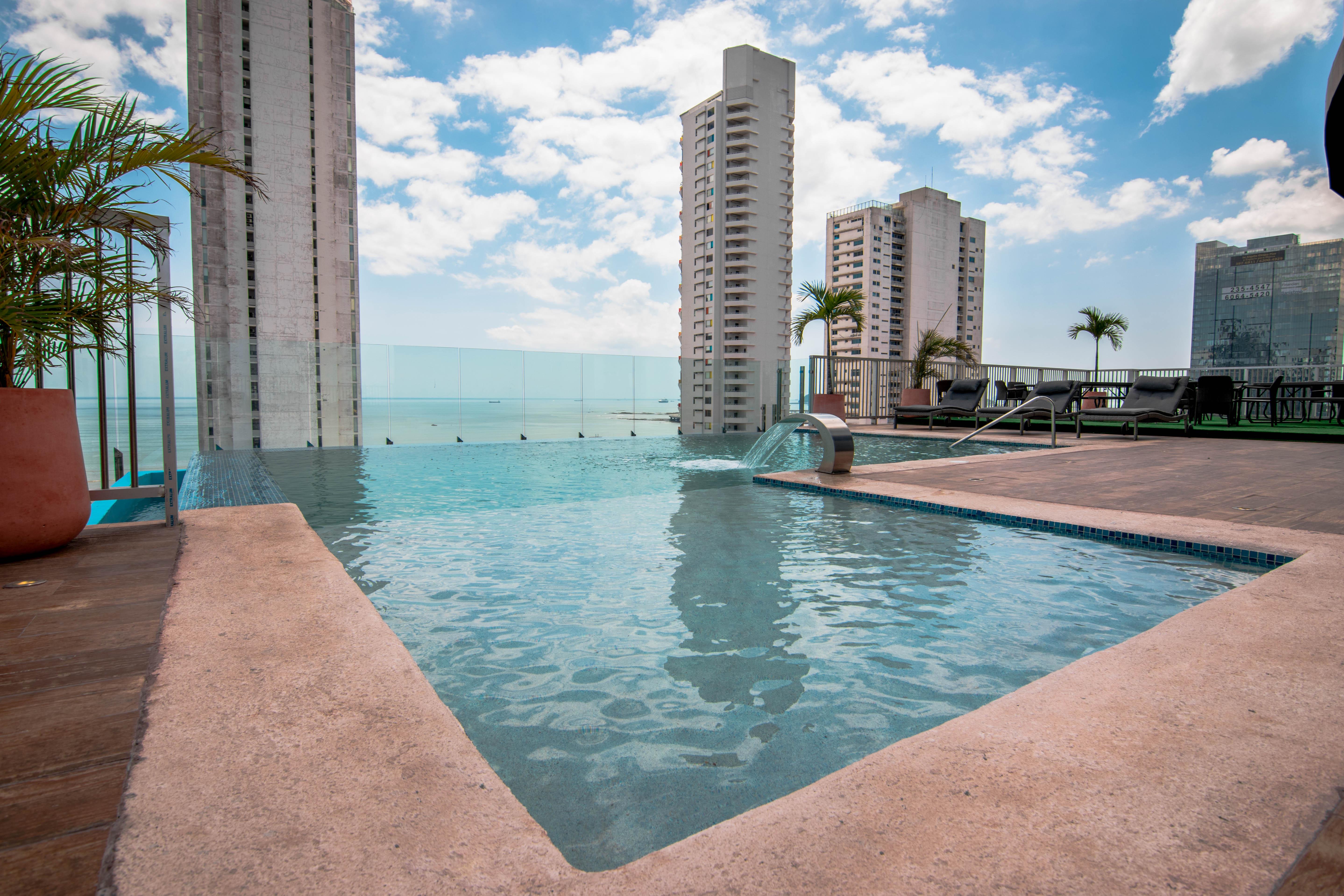 Innfiniti Hotel & Suites Panama City Exterior photo
